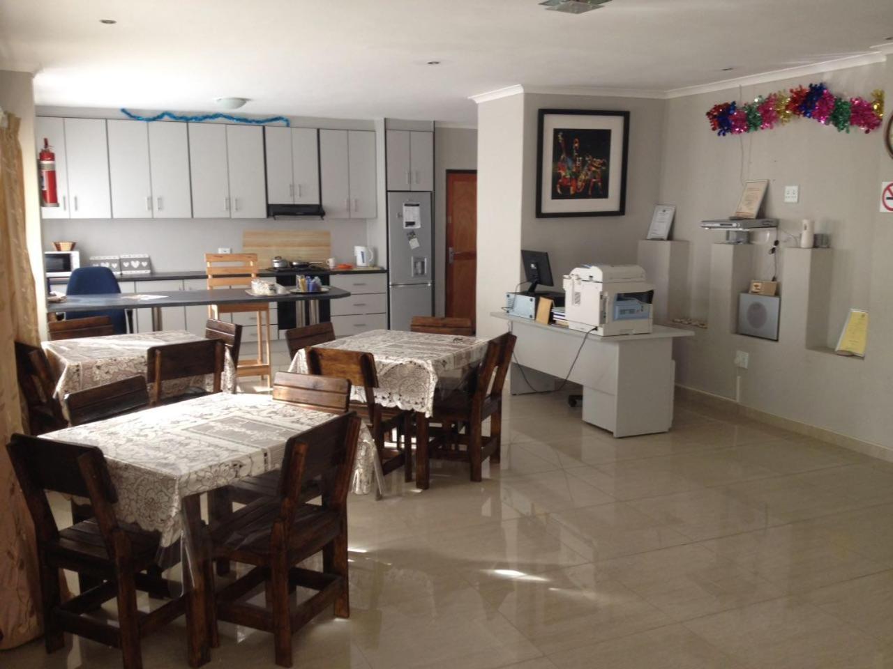 Jessma Bed And Breakfast Walvis Bay Extérieur photo